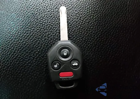 2013 Subaru Outback 2.5I Limited z USA, uszkodzony, nr VIN 4S4BRCKC6D3320558